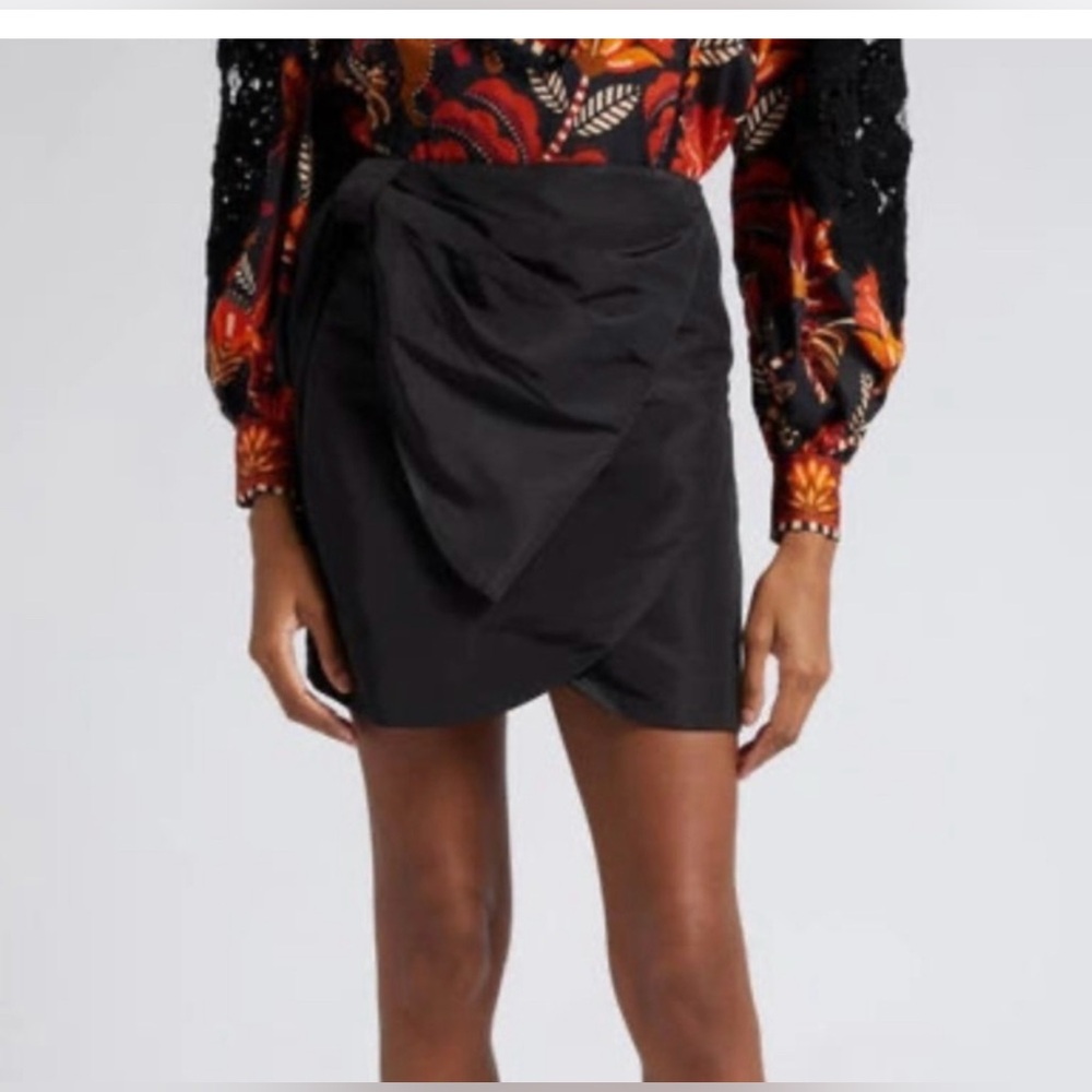 FARM RIO Black Taffeta Mini Skirt in Black Sz. Large  $145 - Bow - Party